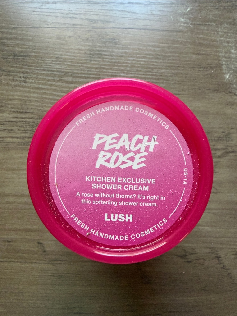 New LUSH May Kitchen Exclusive  Peach Rose Shower Cream (8.4 oz)